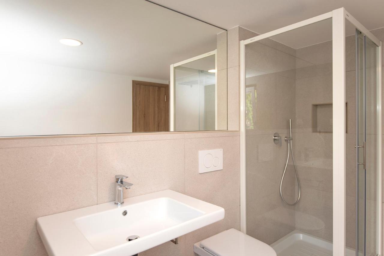 Zotlar House Hotel Бохин Екстериор снимка